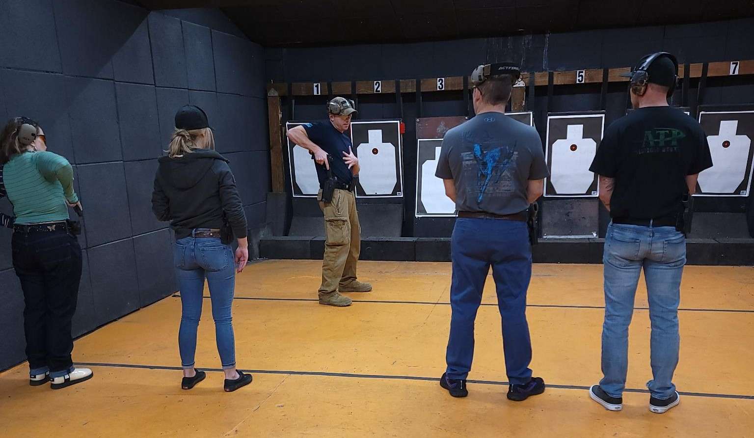 HANDGUN 2